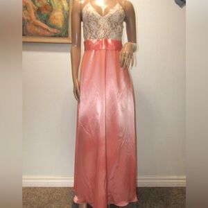 Vintage 90s Victoria's Secret Coral Pink Maxi Nightgown Peekaboo Lace Bodice LG